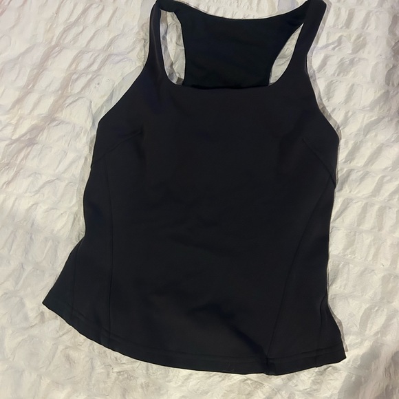 Lululemon InStill tank - Picture 3 of 6